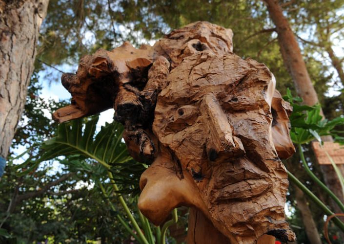 wood_sculpture